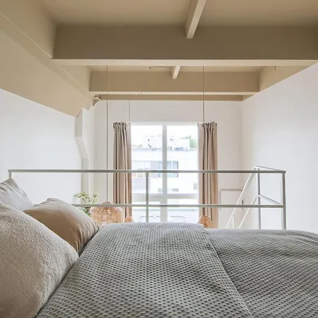 Cozy & Stylish Loft Near The Center Apartment