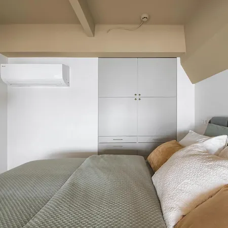 Cozy & Stylish Loft Near The Center Apartment *