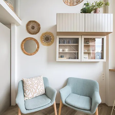 Cozy & Stylish Loft Near The Center