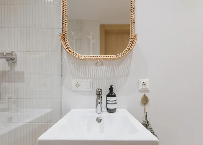 Cozy & Stylish Loft Near The Center ヴィリニュス