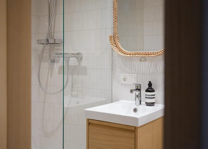 Cozy & Stylish Loft Near The Center