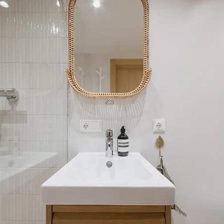 Cozy & Stylish Loft Near The Center Вільнюс