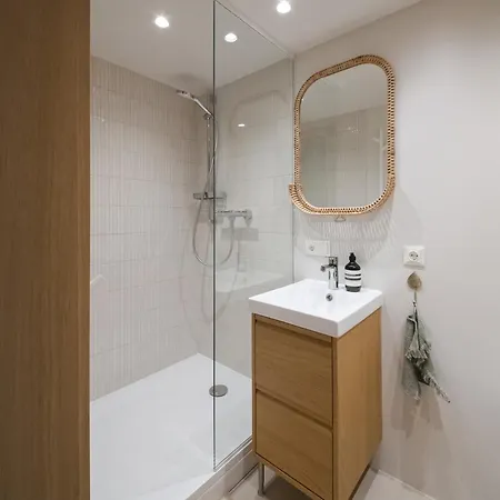 Cozy & Stylish Loft Near The Center Апартаменти Вільнюс