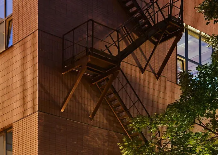 Cozy & Stylish Loft Near The Center *