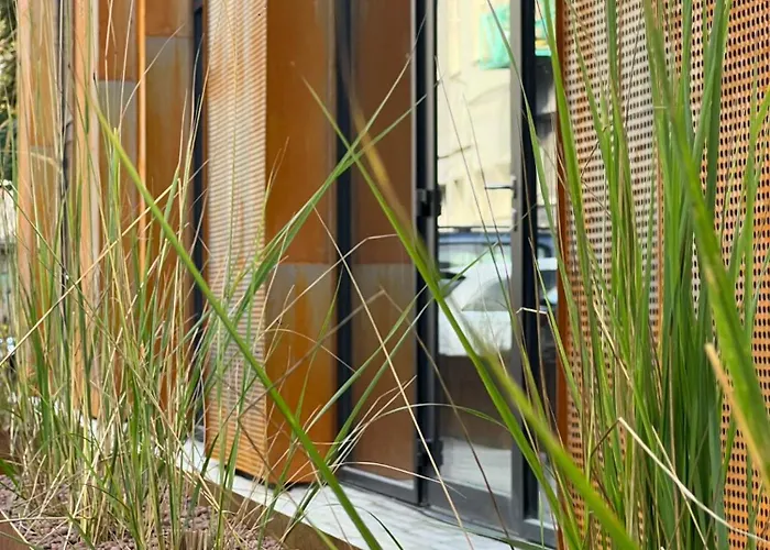 Cozy & Stylish Loft Near The Center *